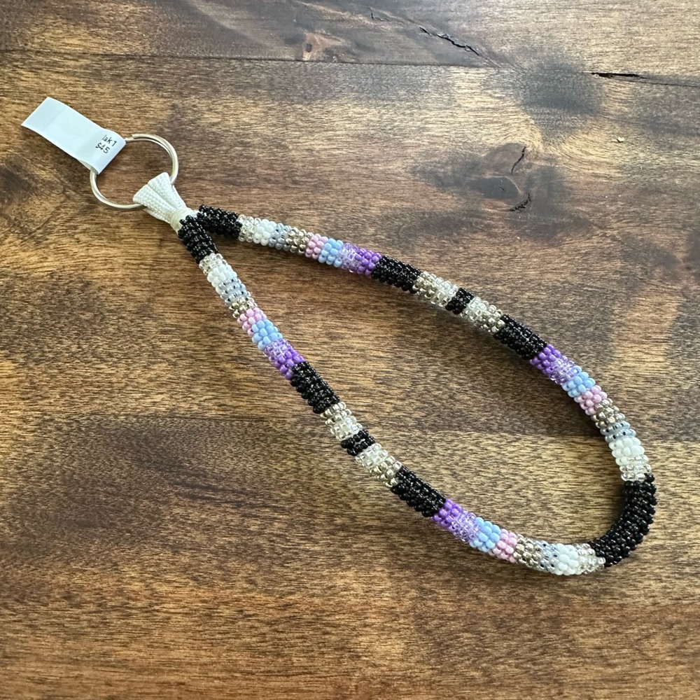 Montana Native hand beaded wristlet holder NWT